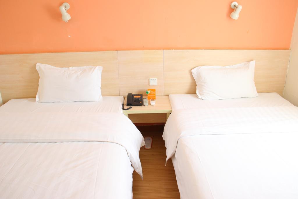 7Days Inn Beijing Liujiayao Station Exterior photo
