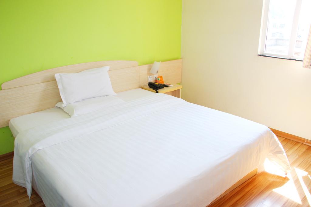 7Days Inn Beijing Liujiayao Station Exterior photo